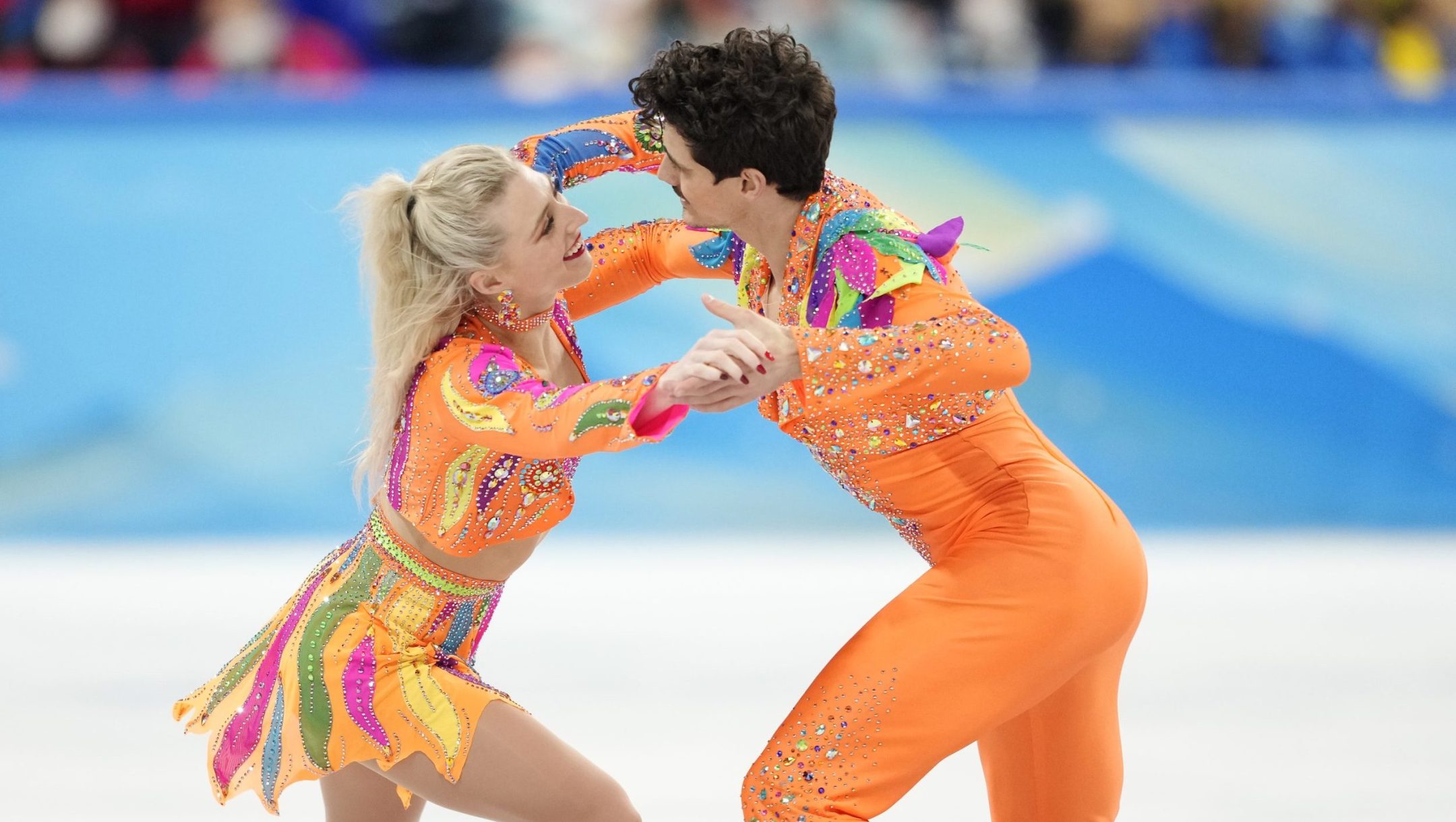 Team energy inspires Canadian figure skaters as they look ahead to  individual Olympic events - Team Canada - Official Olympic Team Website