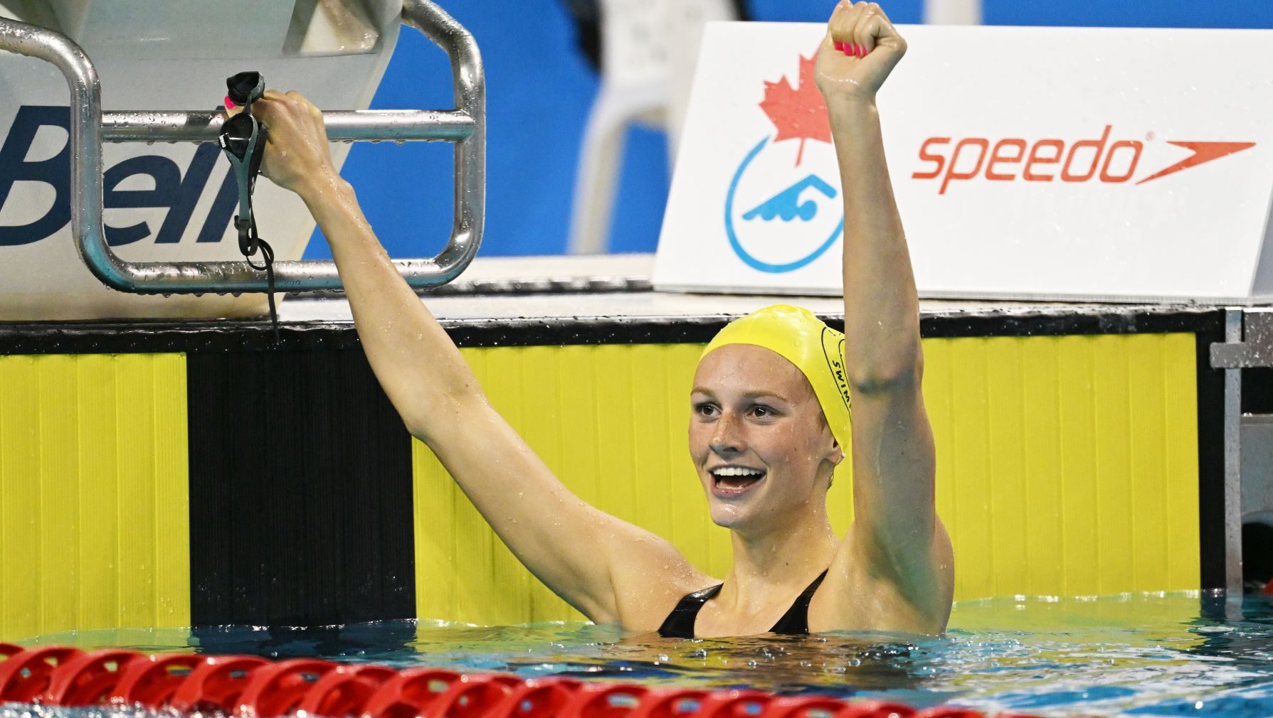 Summer McIntosh breaks second world record in fiveday span at Canadian