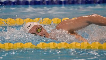 Alex Axon swims freestyle stroke