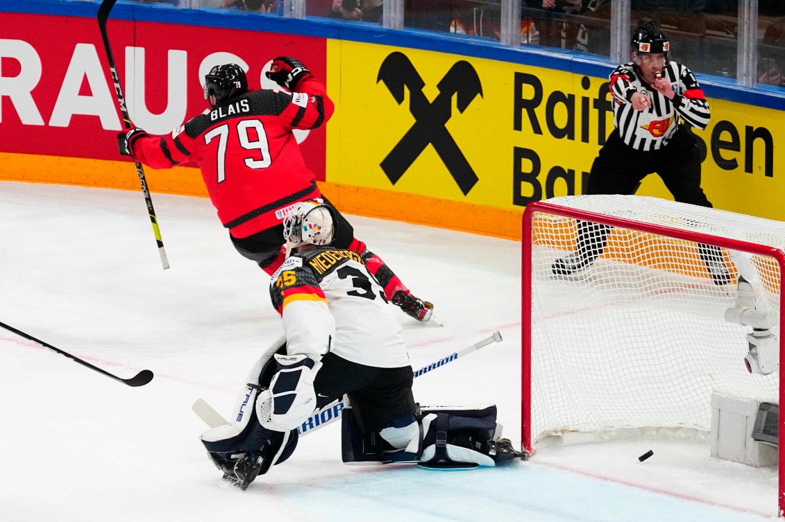 Ice Hockey-Canada defeat Germany to win World Championship gold