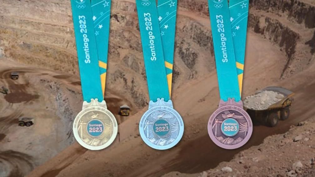 A shot of the Santiago 2023 Pan American medals