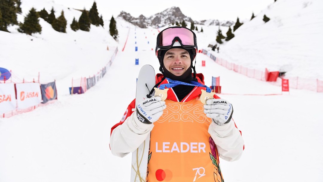 Mikaël Kingsbury wins the FIS World Cup duals finale for the 2023-24 season in Almaty, Kazakhstan (Andrey Kulagin)