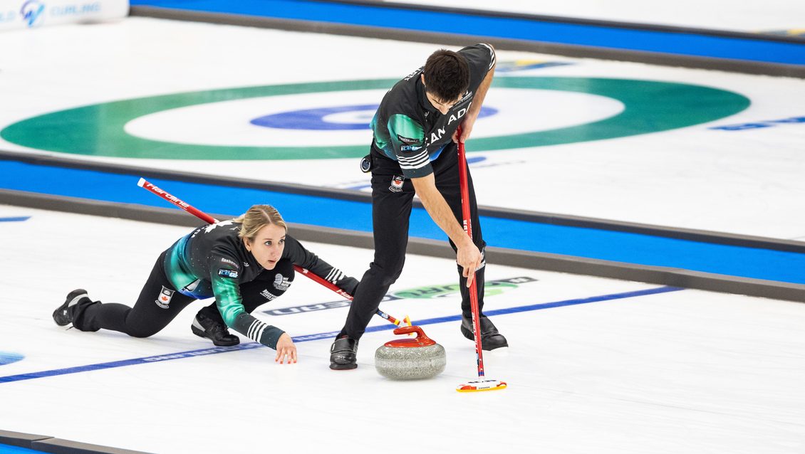 Team Canada advances to playoffs at World Mixed Doubles Curling
Championship