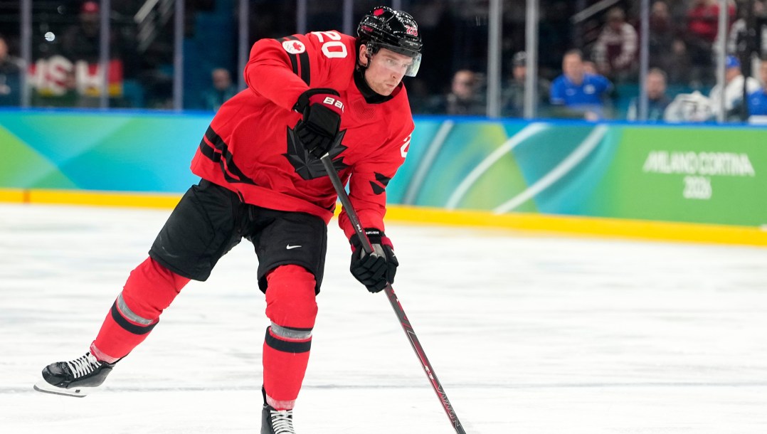 Thomas Harley competes in ice hockey.