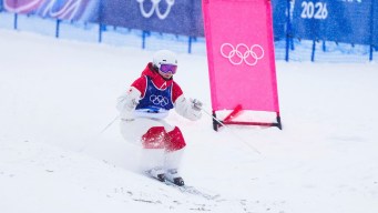 Jessica Linton competes in freestyle skiing.