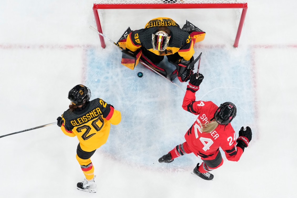 Natalie Spooner celebrates a goal