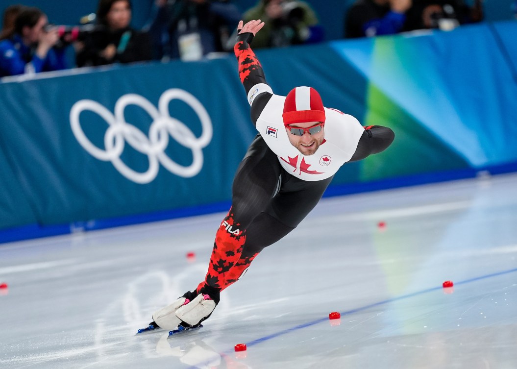 Laurent Dubreuil skating in the 1,000-metre race at Milano Cortina 2026