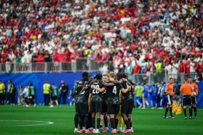 Canada players huddle before the match against Morocco