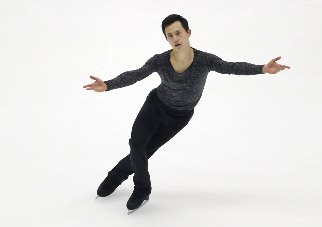 C'est un Patrick Chan détendu qui a été capable de reproduire en compétition ce qu'il sait si bien faire à l'entrainement. (AP Photo/Wally Santana)