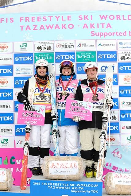Le podium masculin de la Coupe du monde de Tazawako (Japon), le 27 février 2016 (Photo : HIROYUKI SATO (Satton Press))