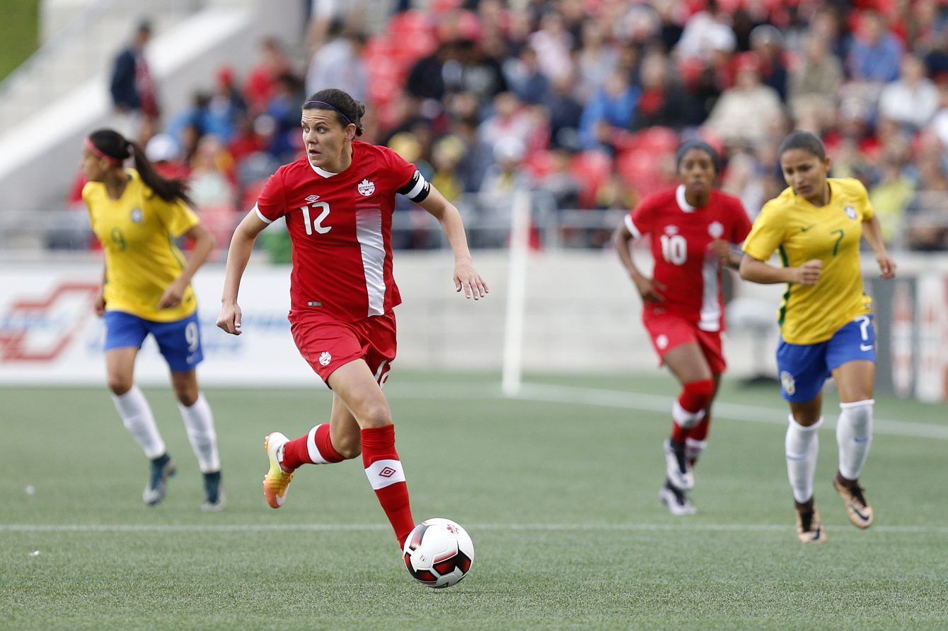 La capitaine Christine Sinclair a joué 80 minutes dans la partie amicale contre le Brésil, le 7 juin 2016 à Ottawa (Greg Kolz)