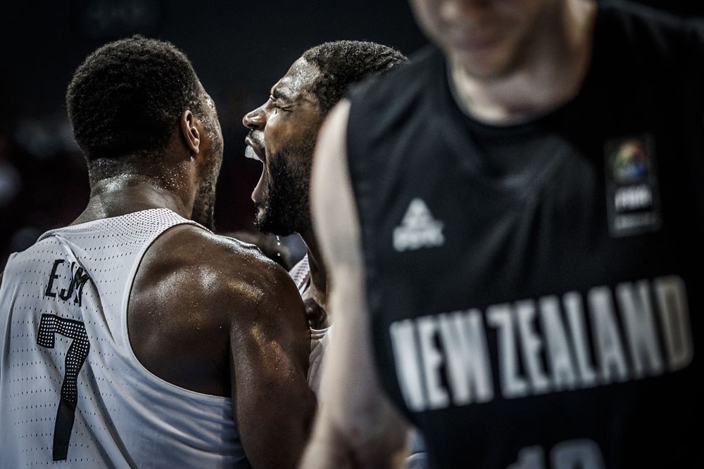 Tristan Thompson célèbre la victoire du Canada sur la Nouvelle-Zélande au tournoi de qualification olympique, le 9 juillet 2016.