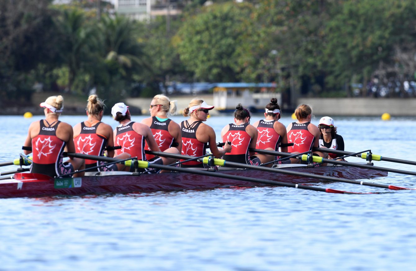 Cristy Nurse, Lisa Roman, Antje von Seydlitz-Kurzbach, Christine Roper, Lauren Wilkinson, Susanne Grainger, Natalie Mastracci, Caileigh Filmer et Lesley Thompson-Willie à l’entraînement (huit de pointe féminin) au Stade Lagoa, Jeux olympiques de 2016, à Rio. CANADIAN PRESS/Sean Kilpatrick