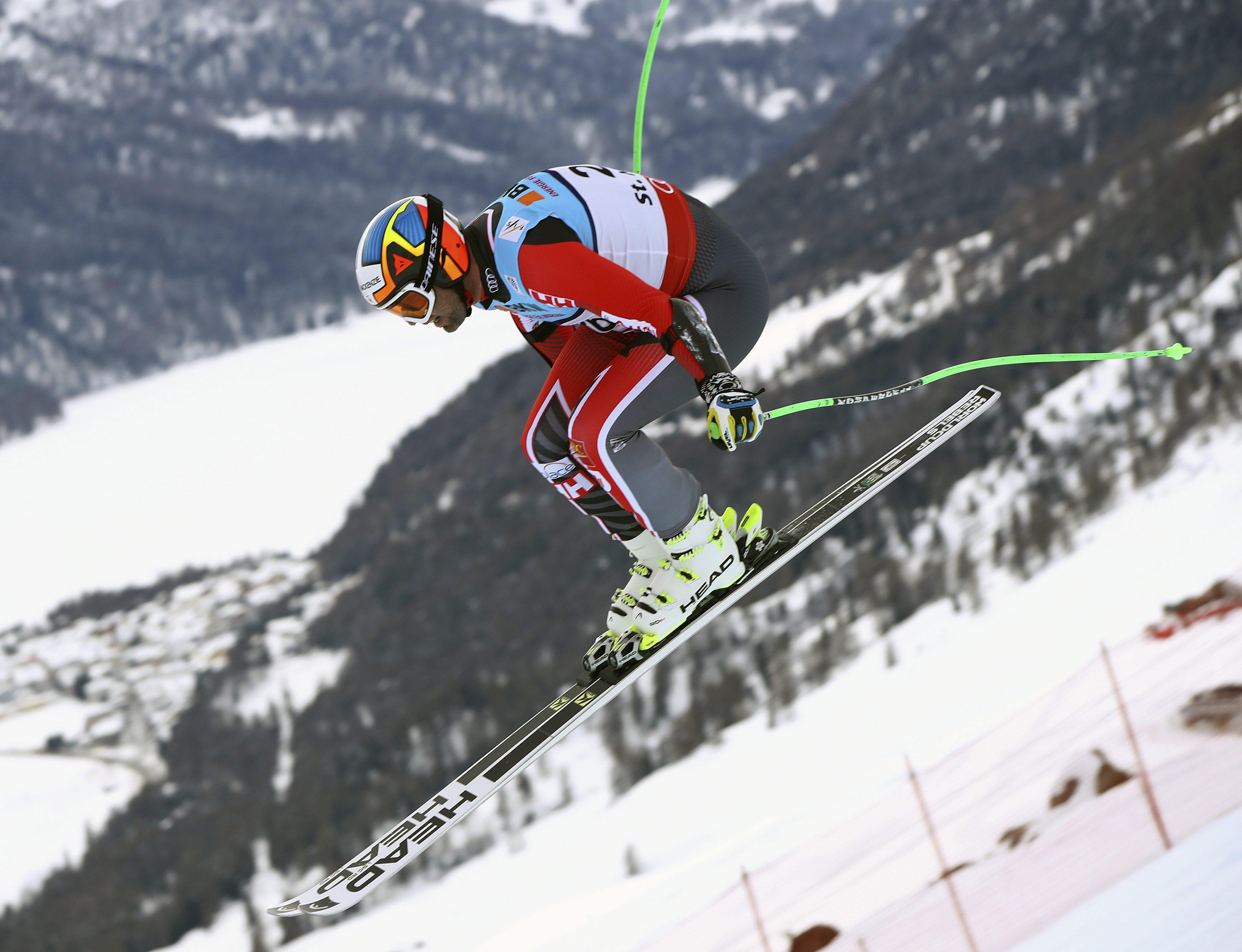 Manuel Osborne Paradis d'Équipe Canada en action au super-G des Mondiaux de ski alpin présenté à St. Moritz, en Suisse, le 8 février 2017. (Photo: AP/Alessandro Trovati)