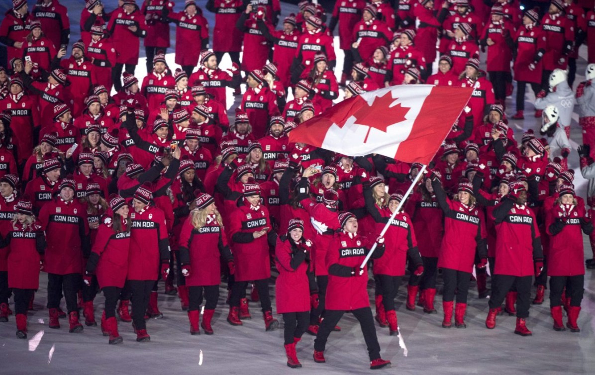 Tessa et Scott portent le drapeau à PyeongChang