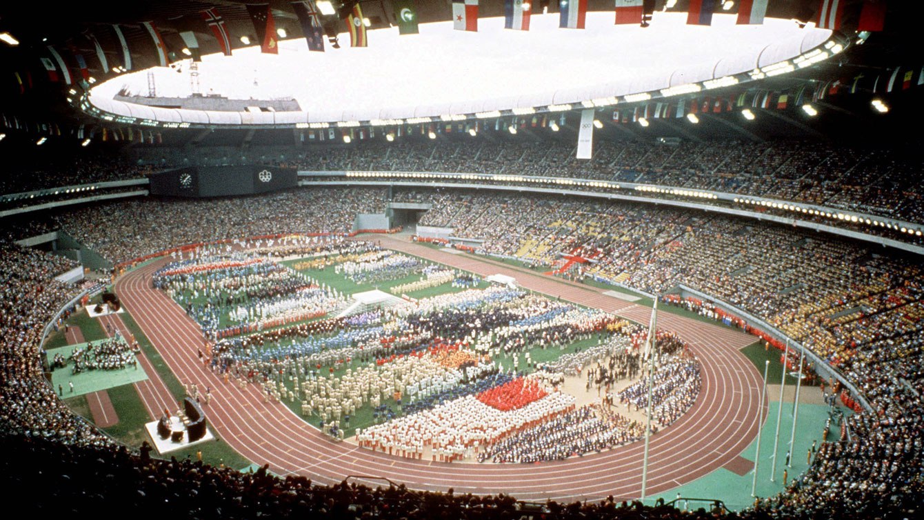 Les athlètes regroupés lors de la cérémonie d'ouverture des Jeux olympiques de Montréal, en 1976.