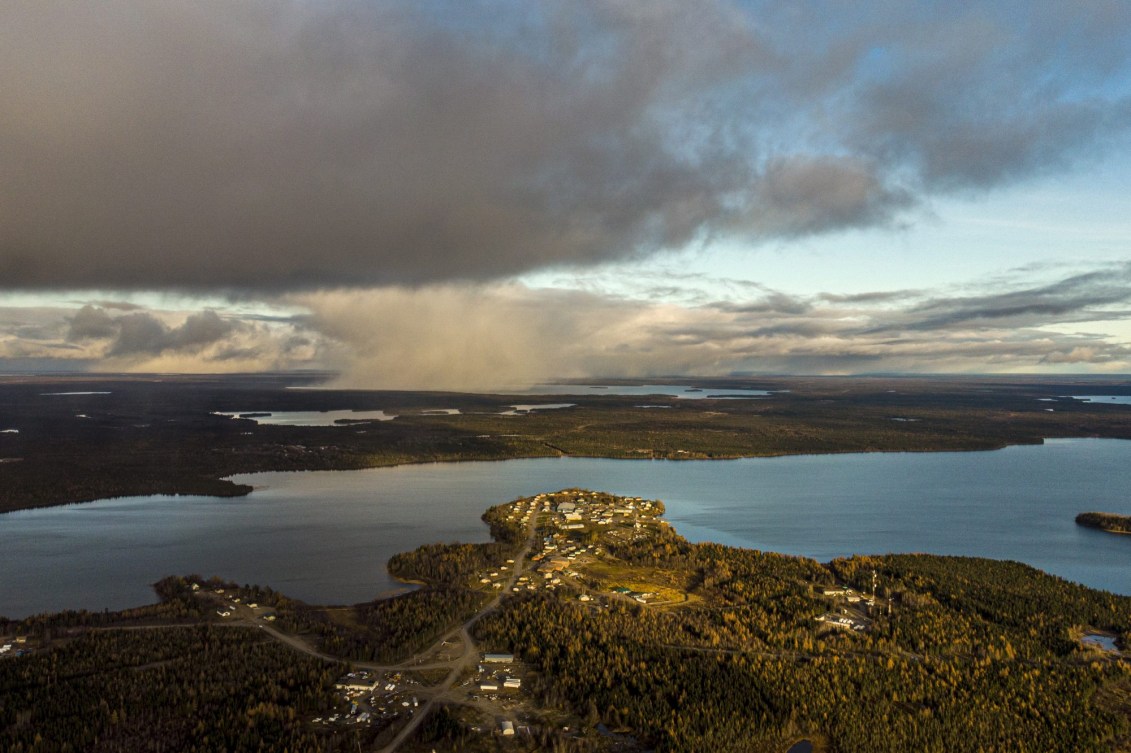 Vue aérienne sur le lac Big Trout.