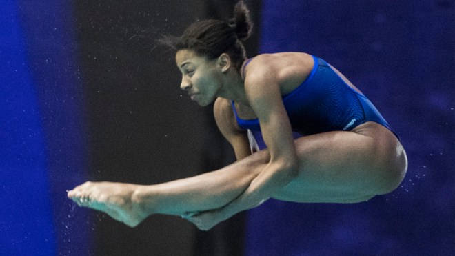 Jennifer Abel lors d'un plongeon groupé